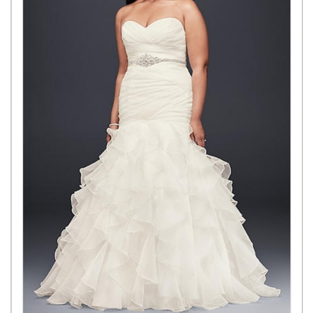 Size 18 NWT ivory wedding dress